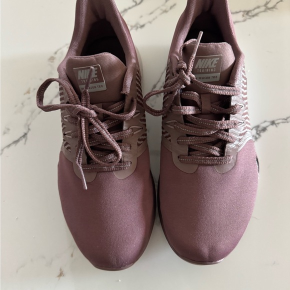 Nike tr8 muave sneakers - Picture 2 of 6